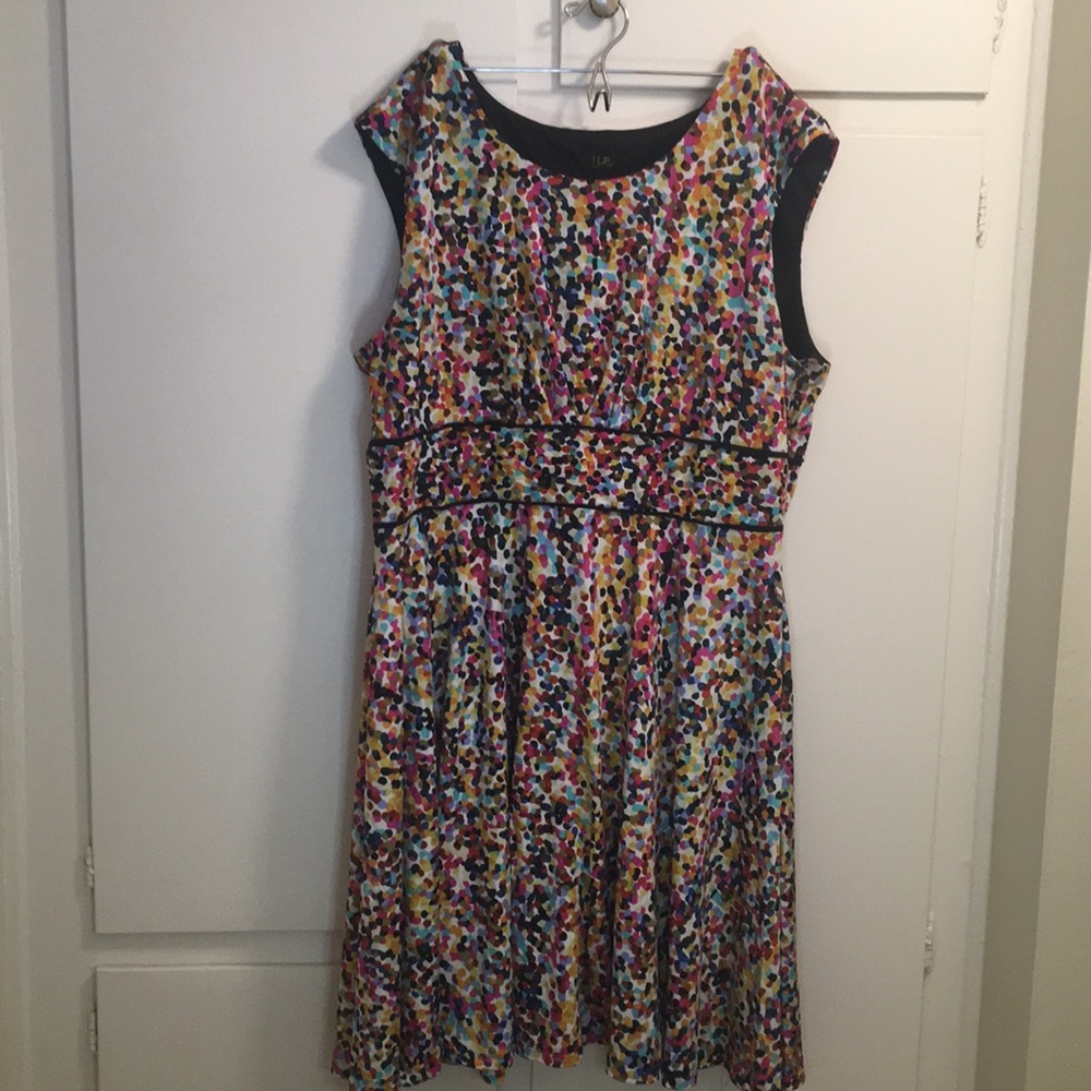Multicolored dress size 18